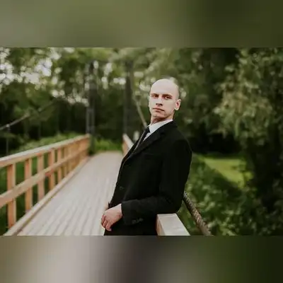 龙静熙